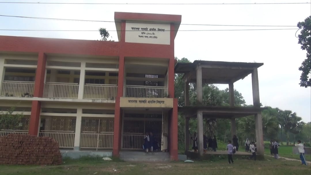 ফেস দ্যা পিপল" এ নিউজ প্রচারের পর বরুড়ায় ওয়াশ ব্লকের কাজ শুরু