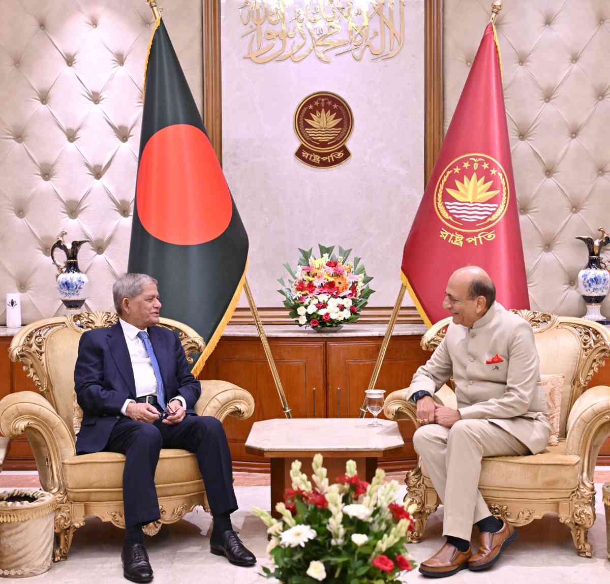 অমীমাংসিত ইস্যু সমাধানে ভারতের প্রতি রাষ্ট্রপতির আহ্বান